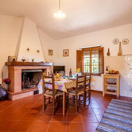Al Giardino Degli Ulivi Guest House Santa Maria Albiano Exterior photo