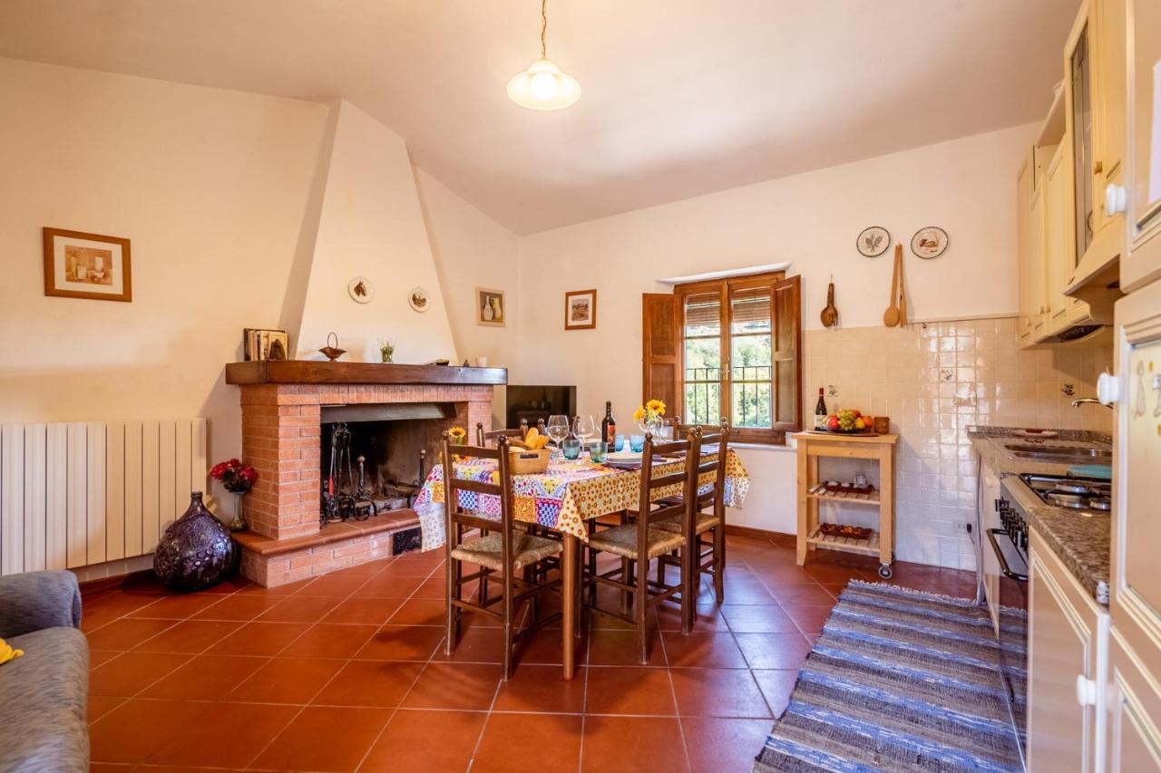 Al Giardino Degli Ulivi Guest House Santa Maria Albiano Exterior photo