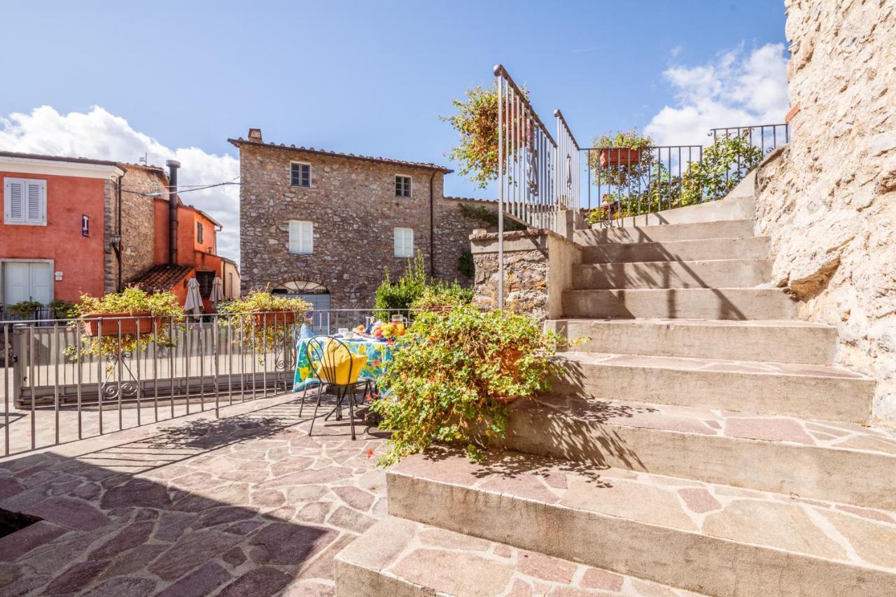 Al Giardino Degli Ulivi Guest House Santa Maria Albiano Exterior photo